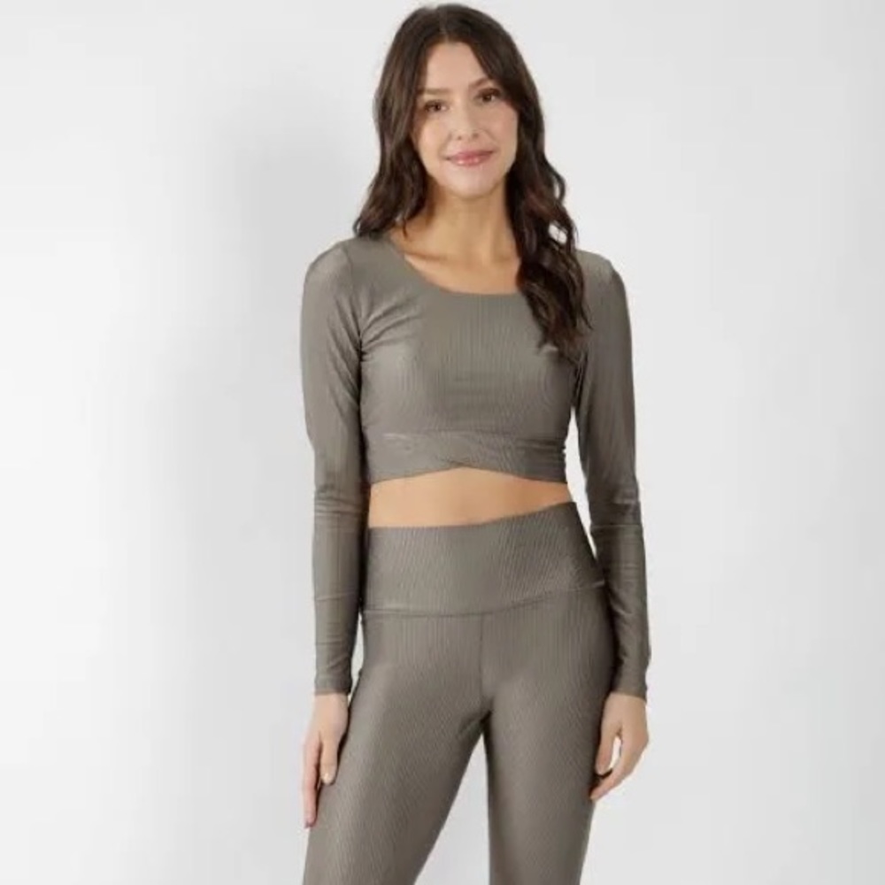 NWT 90 Degree Metallic long sleeve crop top - XS